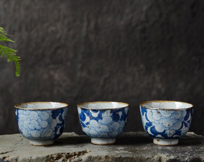 Jingdezhen Hand Painted Blue White Floral Gongfu Teapot 160-180ml/5.4-6oz, Hand Thrown Stoneware Small Teapot, Gift for Kungfu Tea Lovers