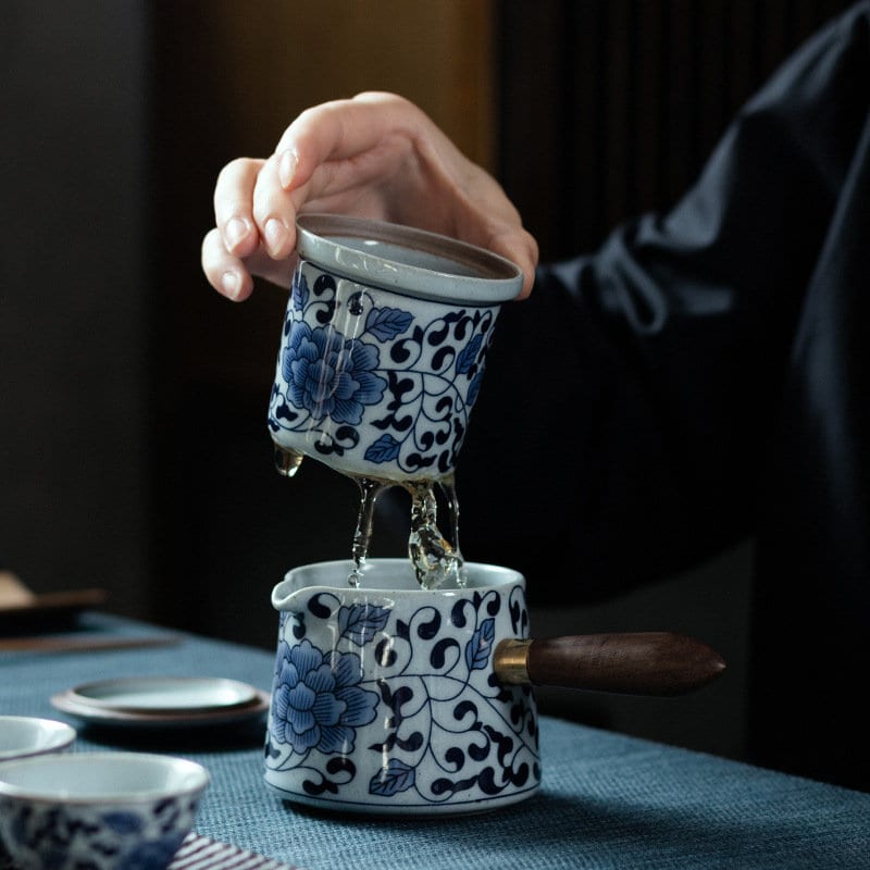 blue white gongfu teapot with infuser, Chinese teapot, Gong fu teapot, Asian teapot, Kung Fu tea pot, best tea gift sets, loose leaf teapot