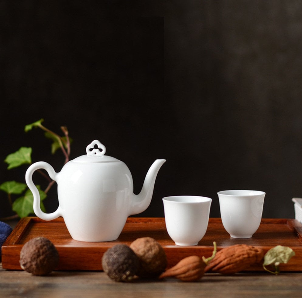 Handmade Small Porcelain ‘Ruyi’ Tea Set, Kung Fu Tea Set for Two - 1 Teapot and 2 Tea Cups, Minimalist Teapot Set, Gift to Tea Lovers