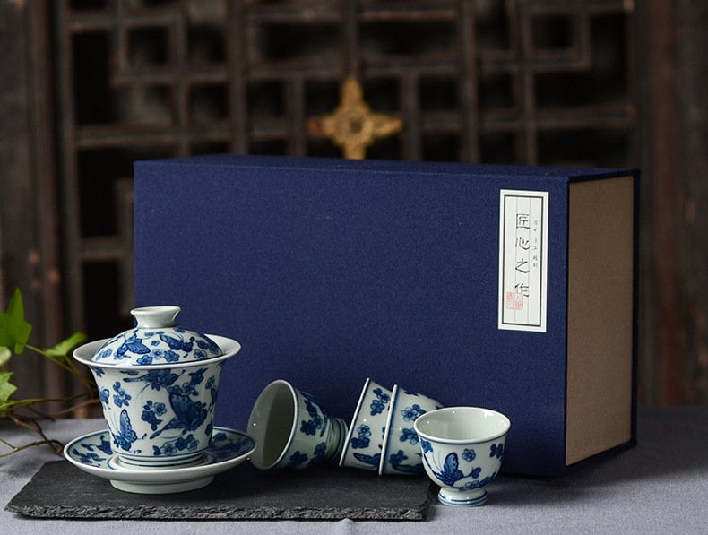 Butterflies Chinese Gaiwan Tea Set, Blue White Kung Fu Tea Set - 1 Gaiwan and 4 Cups, Ming Yongle Style - Gongfu Tea Lover Collection