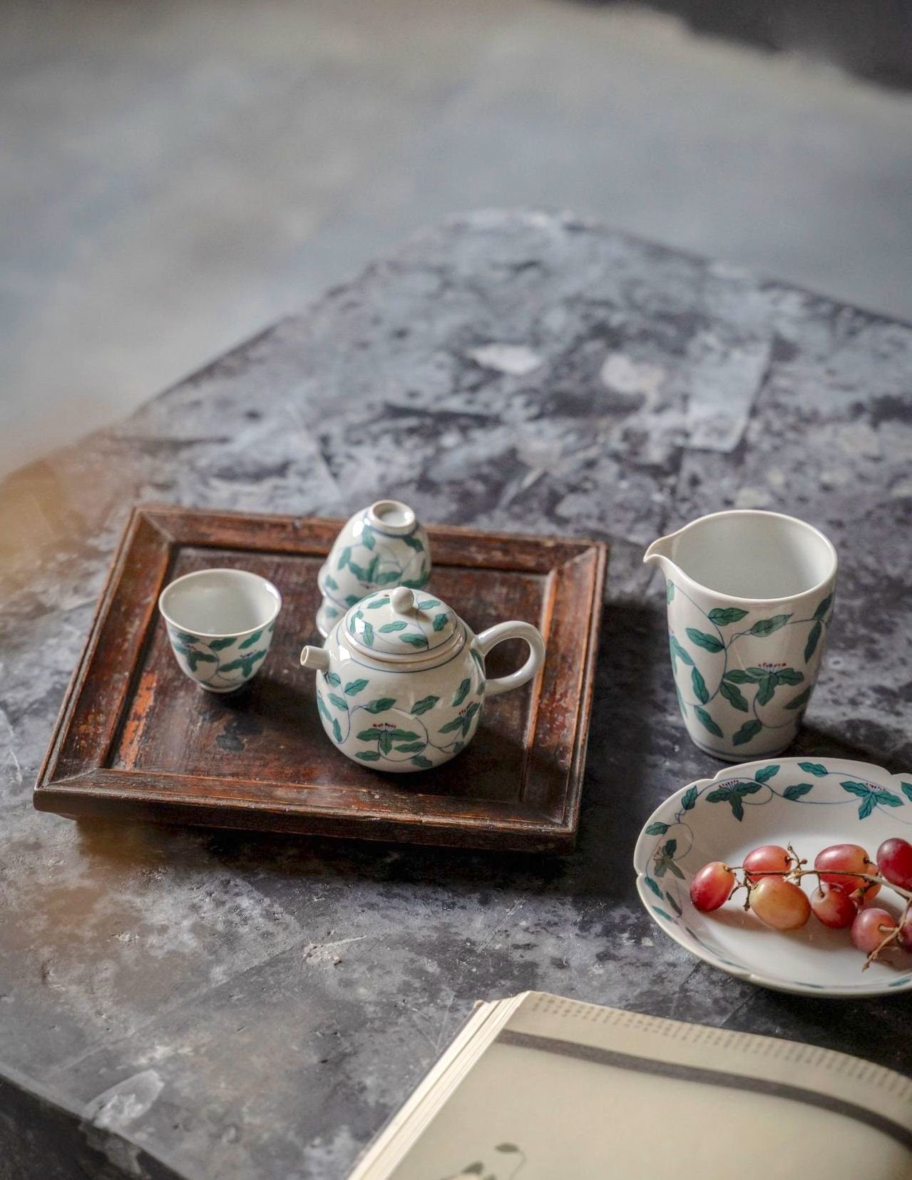 Hand Painted 'Twinned Trunks' Fairness Cup, Gongdaobei for Chinese Kungfu Tea Ceremony / Tea Pitcher, Gongfu Tea Accessories - 2 Styles