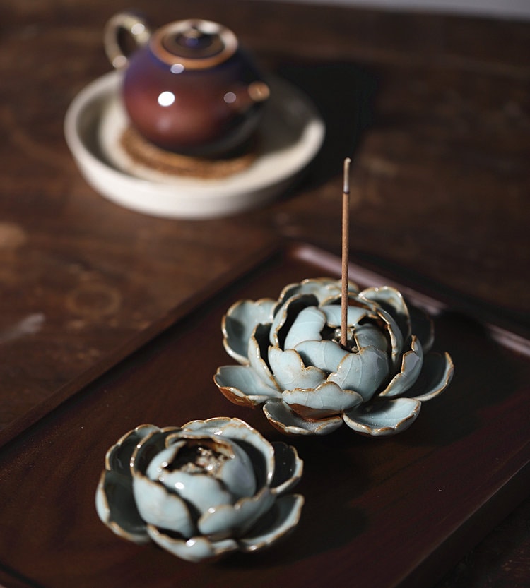 Hand Pinched Peony Flower Incense Holder, Creative Flower Incense Burner, Tea table Decor, Tea Pet, Gongfu Tea Accessories - 2 sizes