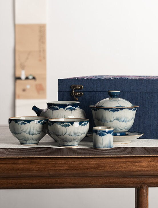 Fanggu Style Blue White Peony Gaiwan Set, Jingdezhen Handmade Gaiwan with Cups, Porcelain Gaiwan with Saucer, Kungfu Tea Lovers Gift