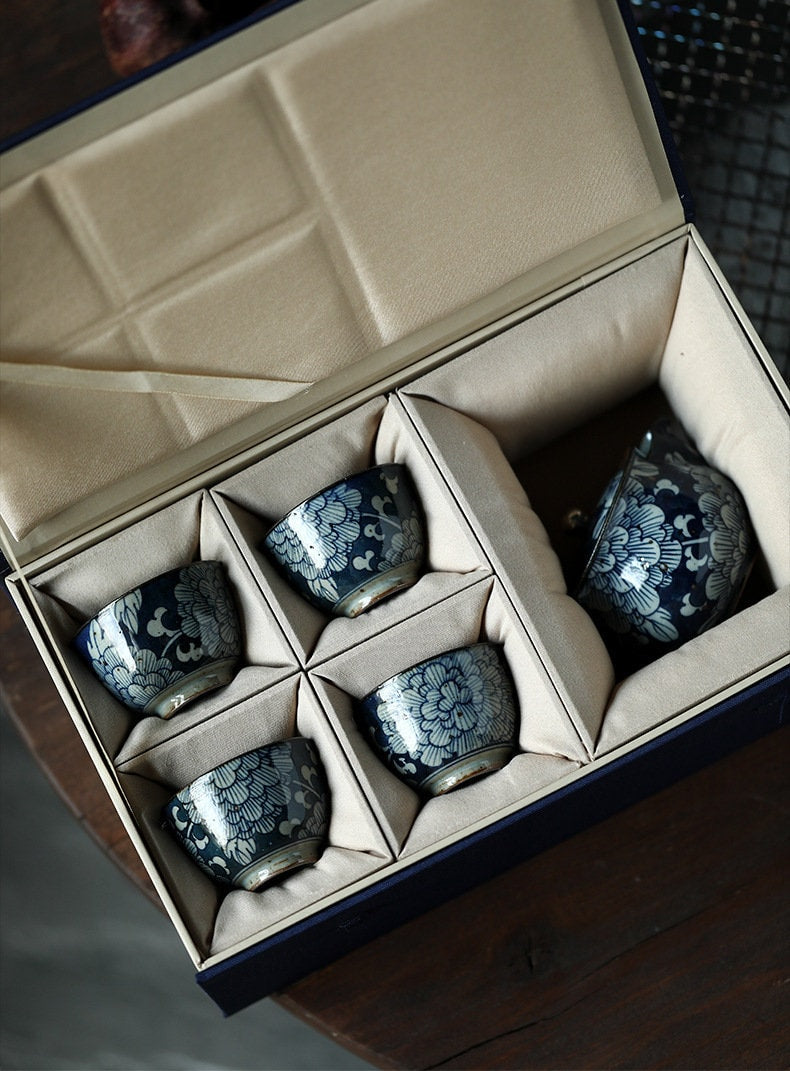 Handmade Stoneware Gongfu Teapot Set, Jingdezhen Blue White Floral Gaiwan Teapot Set - 1 Teapot 4 Cups, Gift for Tea Lovers, 2 Styles