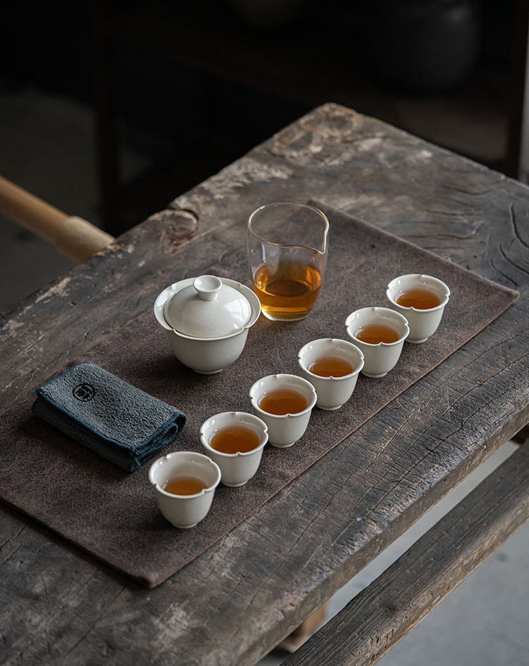 Handmade Plum Flower Gaiwan Set for loose leaf tea brewing, Gaiwan Set - 1 Gaiwan, 6 cups and 1 glass pitcher, Gongfu Tea Ceremony Set