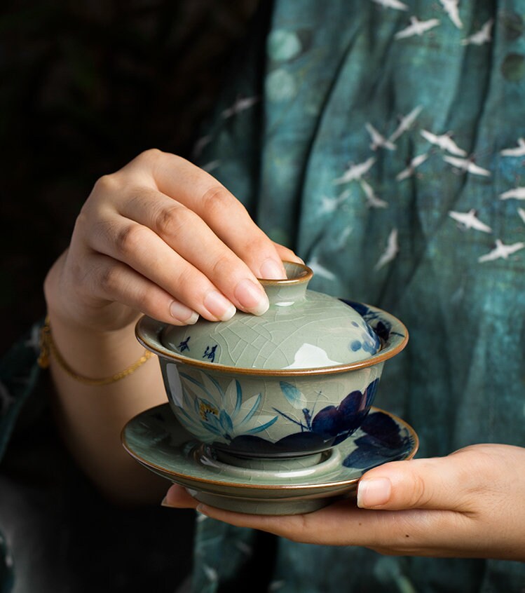 Wood-Fired Kiln Blue White Pu-erh Tea Cup 70ml /2.5oz, Hand Painted Gongfu Tea Cup, Chinese tea Cup, crackled glaze, Gift for Tea Lovers