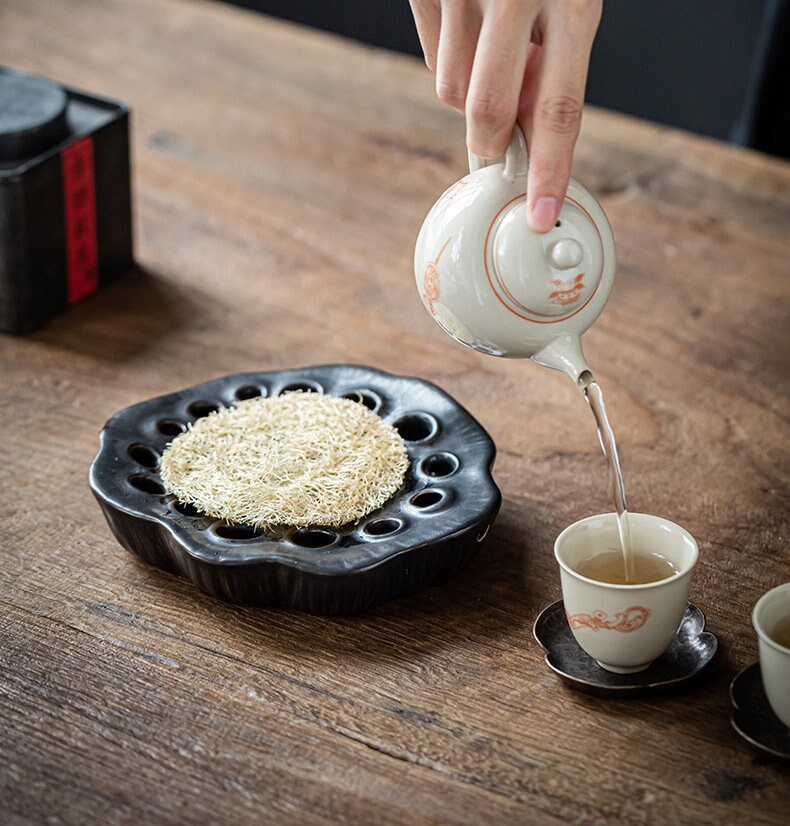 Ceramic Lotus Pod Gongfu Teapot Holder (Hu Cheng), Small Water Storage Teapot Holder, Creative Tea Tray, Kungfu Teapot Stand, 3 Colors