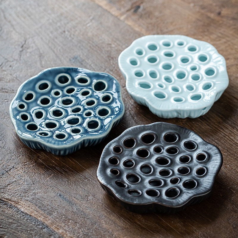 Ceramic Lotus Pod Gongfu Teapot Holder (Hu Cheng), Small Water Storage Teapot Holder, Creative Tea Tray, Kungfu Teapot Stand, 3 Colors