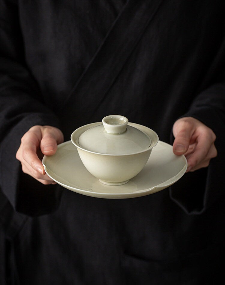 Complete Gaiwan Set for Gongfu Tea Ceremony, Wood Ash Glaze Thin Wall Gaiwan Set - 1 Gaiwan, 6 Cups, 1 Fairness Cup, and 1 Tea Basin