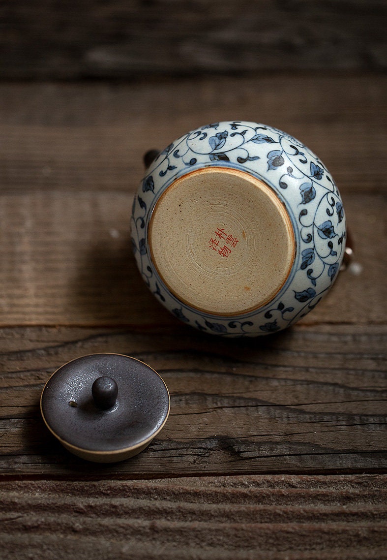 Handmade Blue & White Gongfu Teapot 200-220ml/6.7-7.4oz, Hand Painted Flowers, Small Chinese Teapot, Quality Gift for Gongfu Tea Lovers
